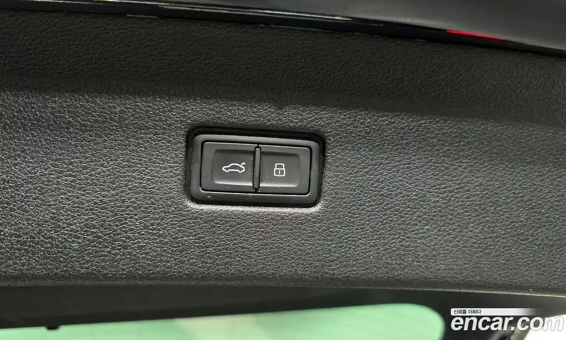 Audi Q8 2023 3.0 Автомат в Москве № 162431, фото 11