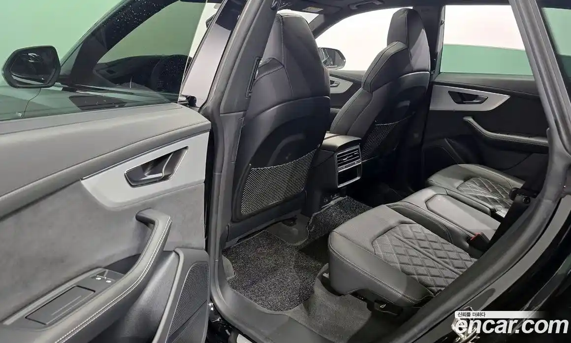 Audi Q8 2023 3.0 Автомат в Москве № 162431, фото 20