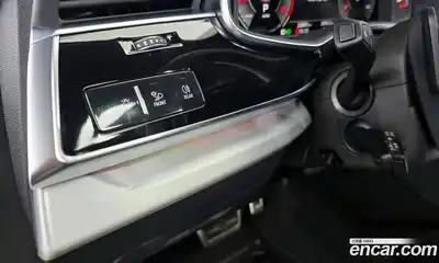 Audi Q8 2023 3.0 Автомат в Москве № 162431, миниатюра 4