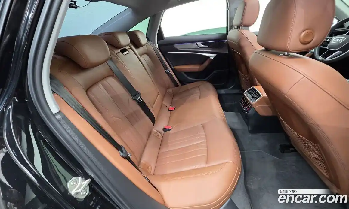 Audi A6 2021 2.0 Автомат в Москве № 163030, фото 17