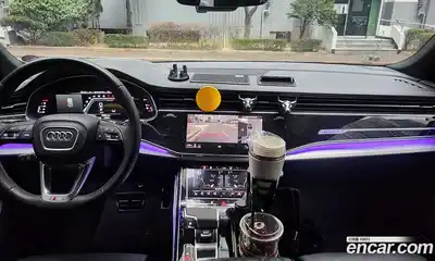 Audi Q8 2023 3.0 Автомат в Москве № 163942, миниатюра 5