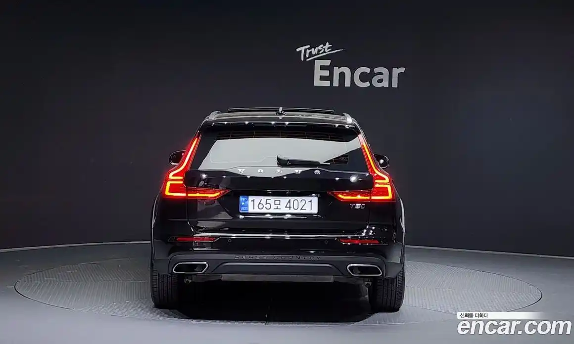 Volvo V60 2019 2.0 Автомат в Москве № 164346, фото 17