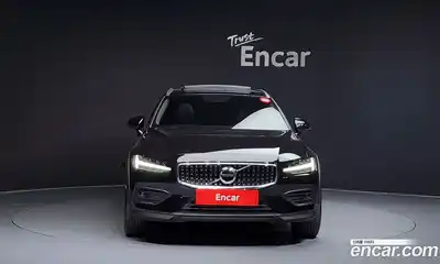 Volvo V60 2019 2.0 Автомат в Москве № 164346, миниатюра 3
