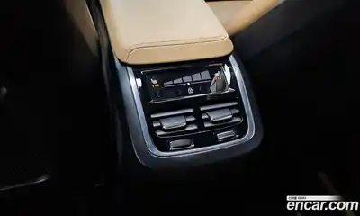 Volvo XC60 2021 2.0 Автомат в Москве № 164443, миниатюра 7