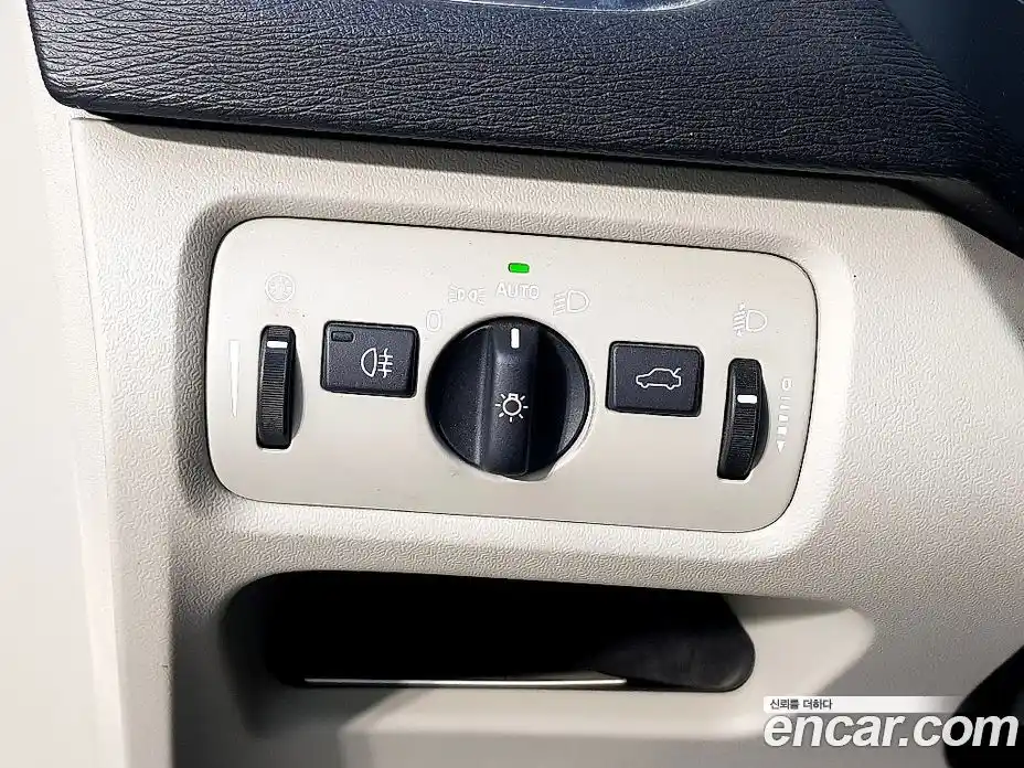 Volvo V40 2014 1.6 Автомат в Москве № 164713, фото 11