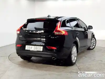 Volvo V40 2016 2.0 Автомат в Москве № 164861, миниатюра 2