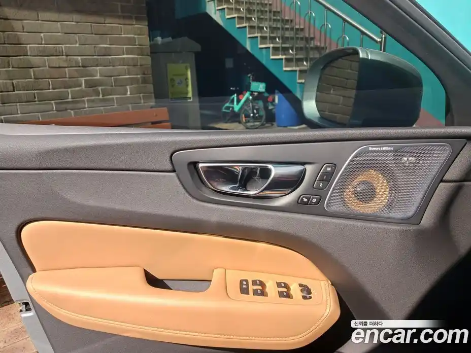 Volvo XC60 2019 2.0 Автомат в Москве № 164874, фото 18