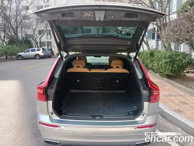 Volvo XC60 2019 2.0 Автомат в Москве № 164874, миниатюра 3