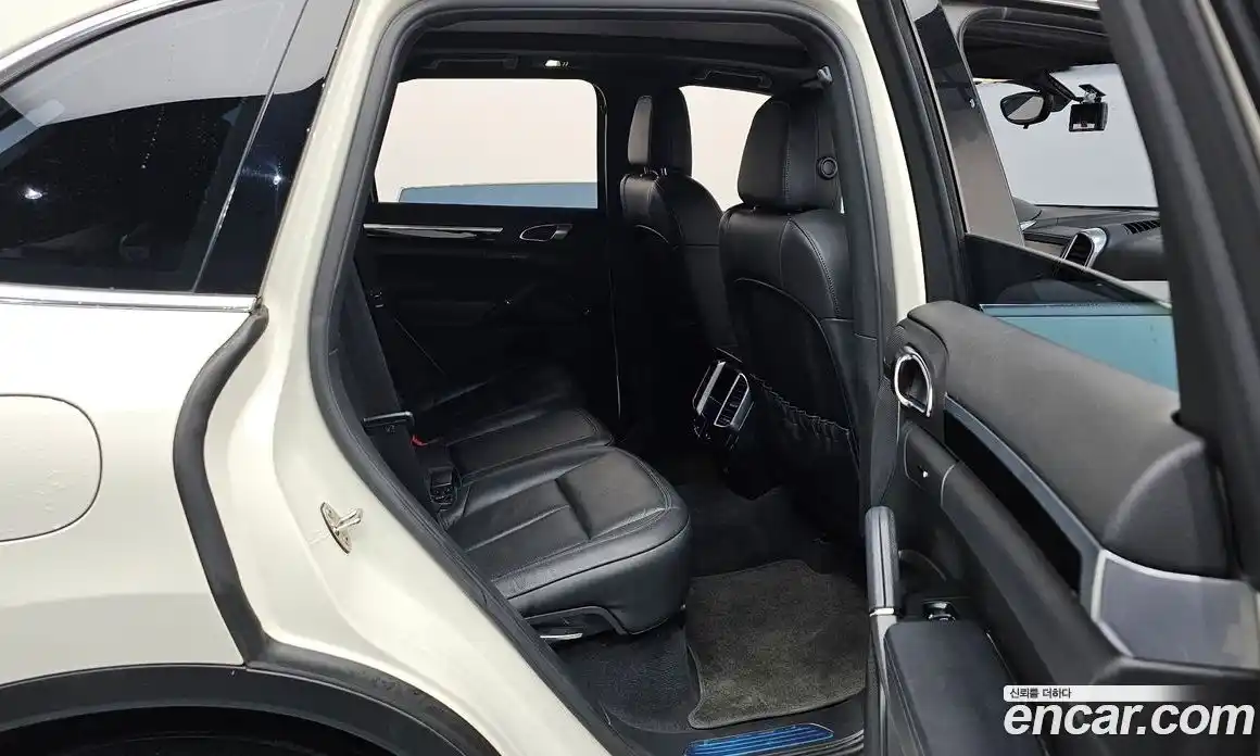 Porsche Cayenne 2011 4.8 Автомат в Москве № 165423, фото 4