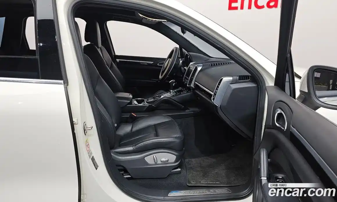 Porsche Cayenne 2011 4.8 Автомат в Москве № 165423, фото 5