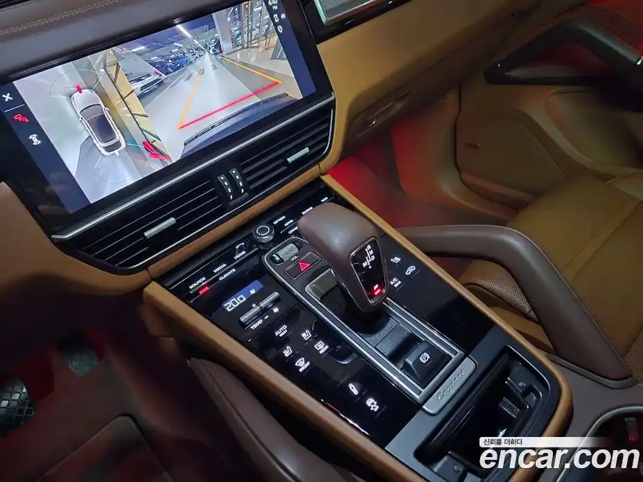 Porsche Cayenne 2023 3.0 Автомат в Москве № 165744, фото 13