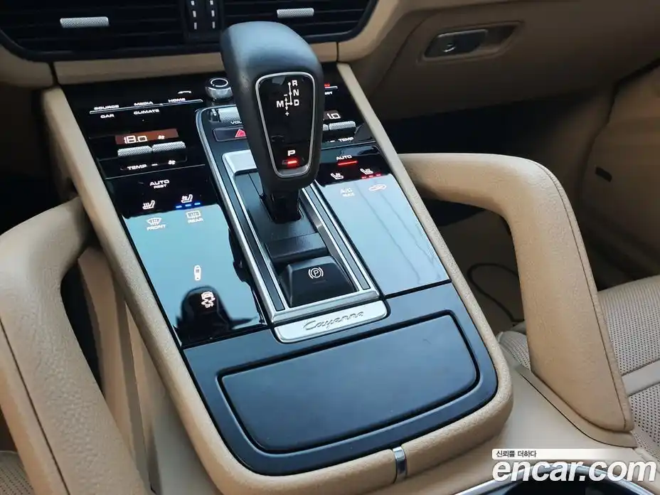 Porsche Cayenne 2019 3.0 Автомат в Москве № 165864, фото 16