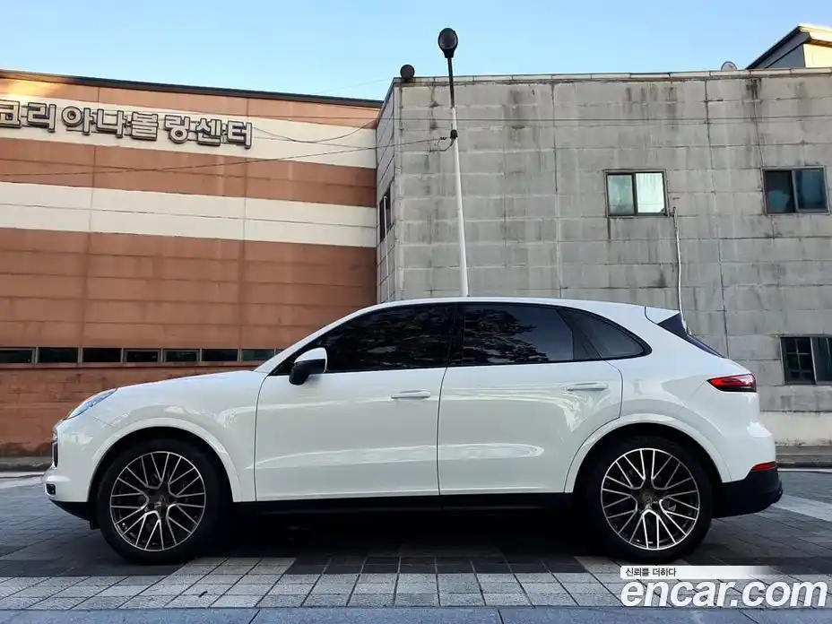 Porsche Cayenne 2019 3.0 Автомат в Москве № 165864, фото 5