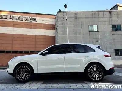 Porsche Cayenne 2019 3.0 Автомат в Москве № 165864, миниатюра 5