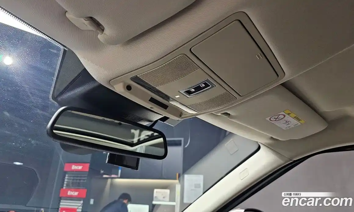 Land Rover Range-Rover Evoque 2018 2.0 Автомат в Москве № 166149, фото 6