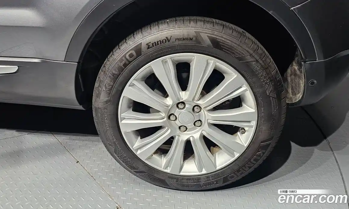 Land Rover Range-Rover Evoque 2018 2.0 Автомат в Москве № 166149, фото 7