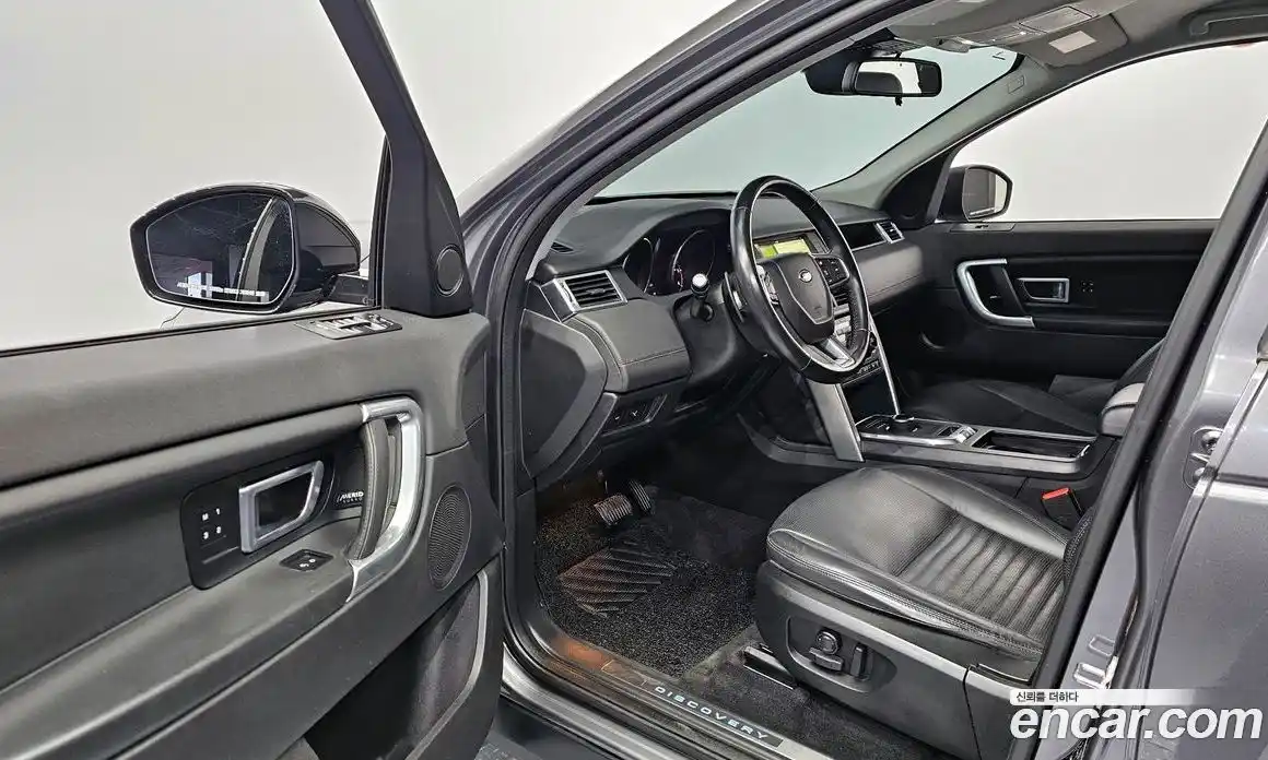 Land Rover Discovery Sport 2018 2.0 Автомат в Москве № 166623, фото 18