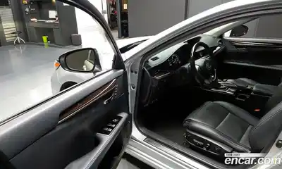 Lexus ES 2016 2.5 Автомат в Москве № 168233, миниатюра 12