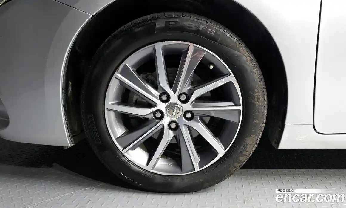 Lexus ES 2016 2.5 Автомат в Москве № 168233, фото 19