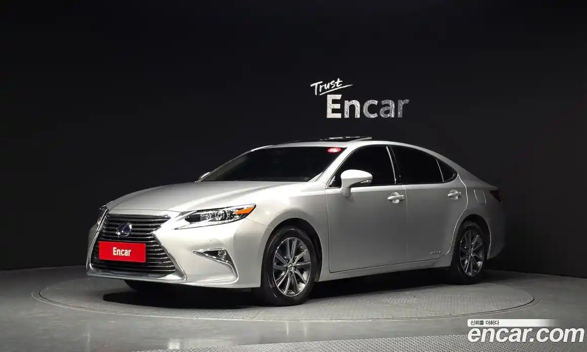 Lexus ES 2016 2.5 Автомат в Москве № 168233, фото 5