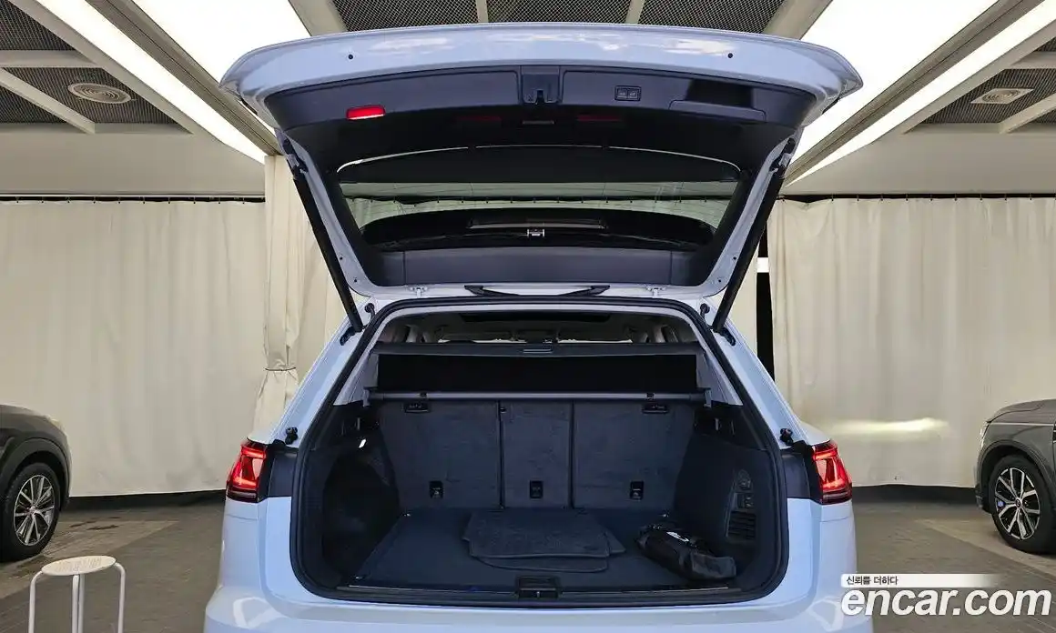 Volkswagen Touareg 2026 3.0 Автомат в Москве № 168367, фото 17