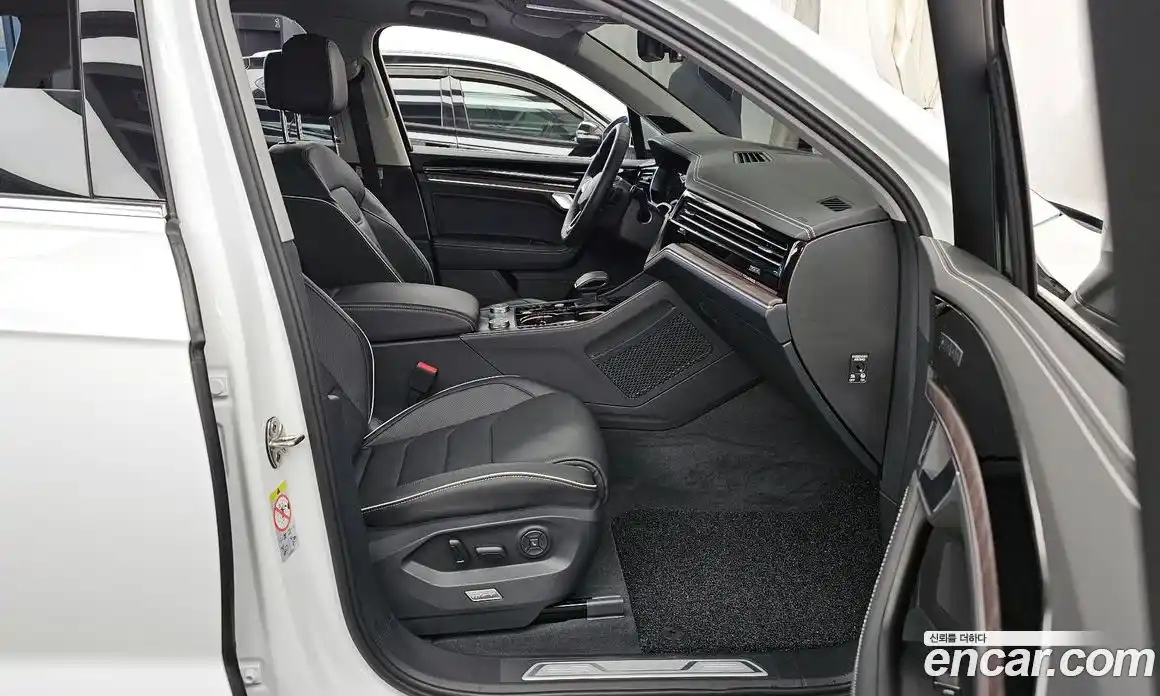 Volkswagen Touareg 2026 3.0 Автомат в Москве № 168367, фото 10