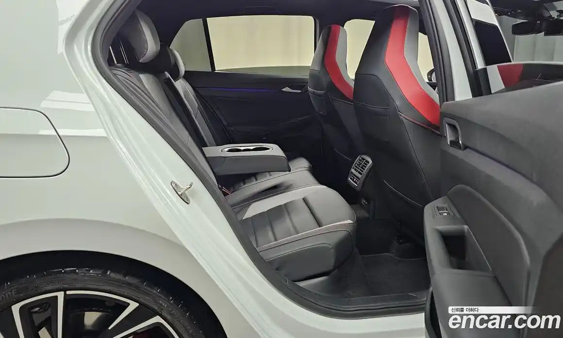 Volkswagen Golf 2024 2.0 Автомат в Москве № 168399, фото 20