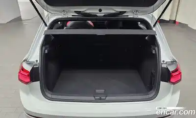 Volkswagen Golf 2024 2.0 Автомат в Москве № 168399, миниатюра 9