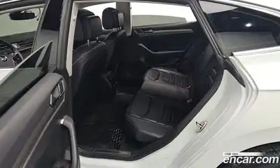 Volkswagen Arteon 2019 2.0 Автомат в Москве № 169076, миниатюра 11