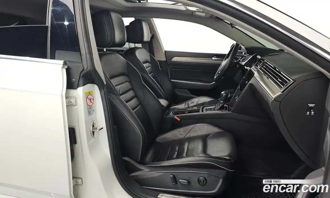 Volkswagen Arteon 2019 2.0 Автомат в Москве № 169076, фото 8