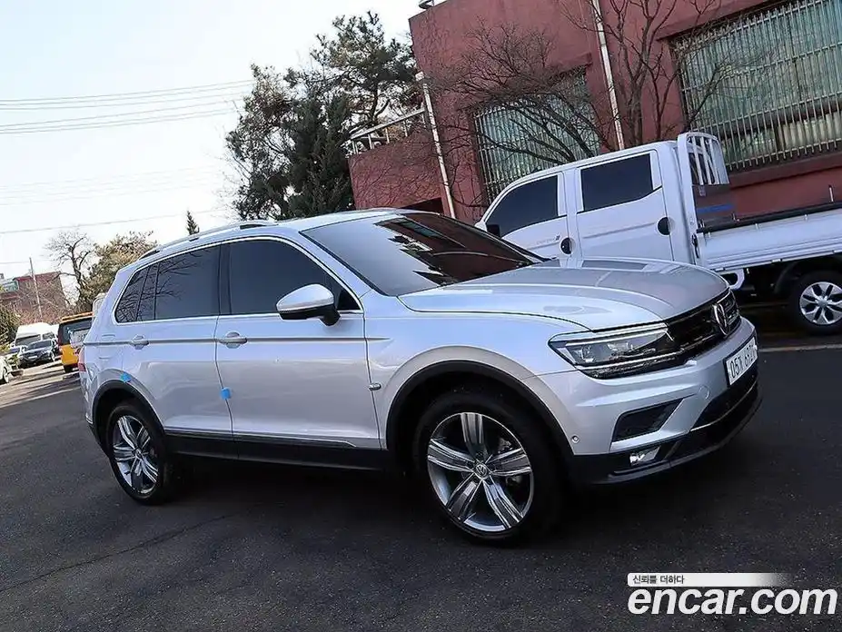 Volkswagen Tiguan 2018 2.0 Автомат в Москве № 169194, фото 20