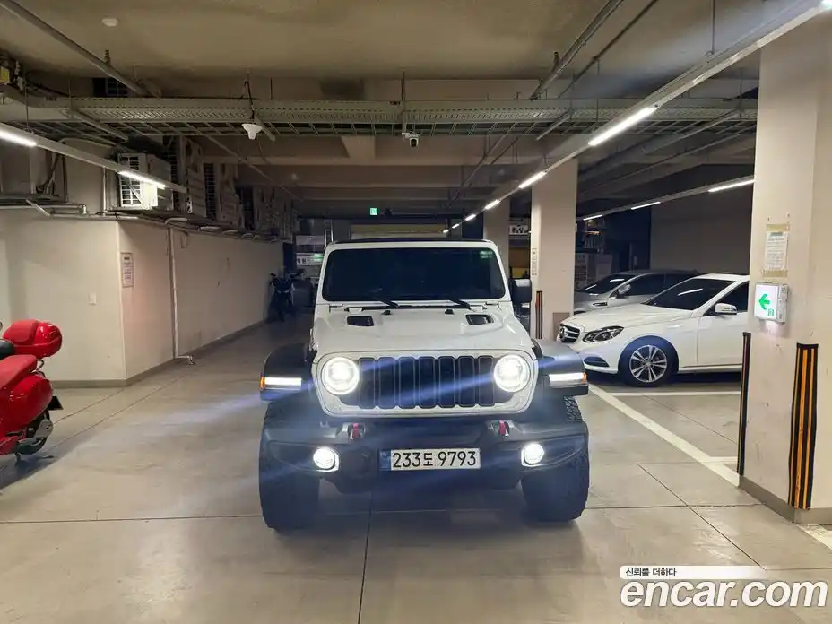 Jeep Wrangler 2024 2.0 Автомат в Москве № 169337, фото 1