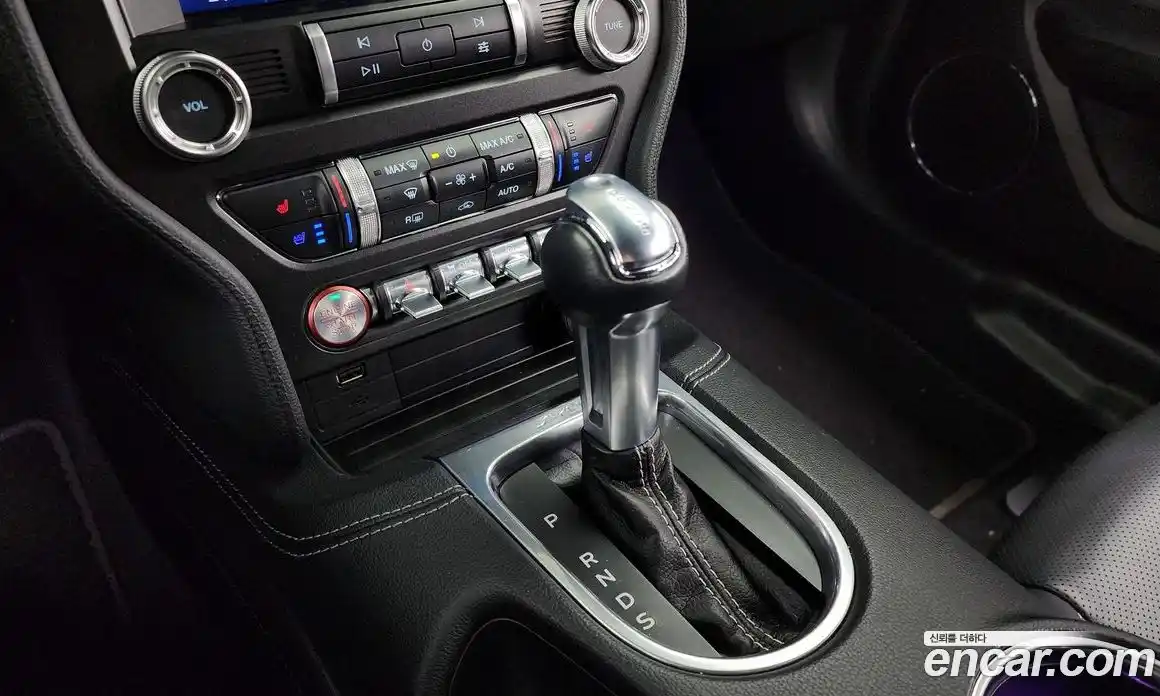 Ford Mustang 2021 2.3 Автомат в Москве № 170748, фото 14