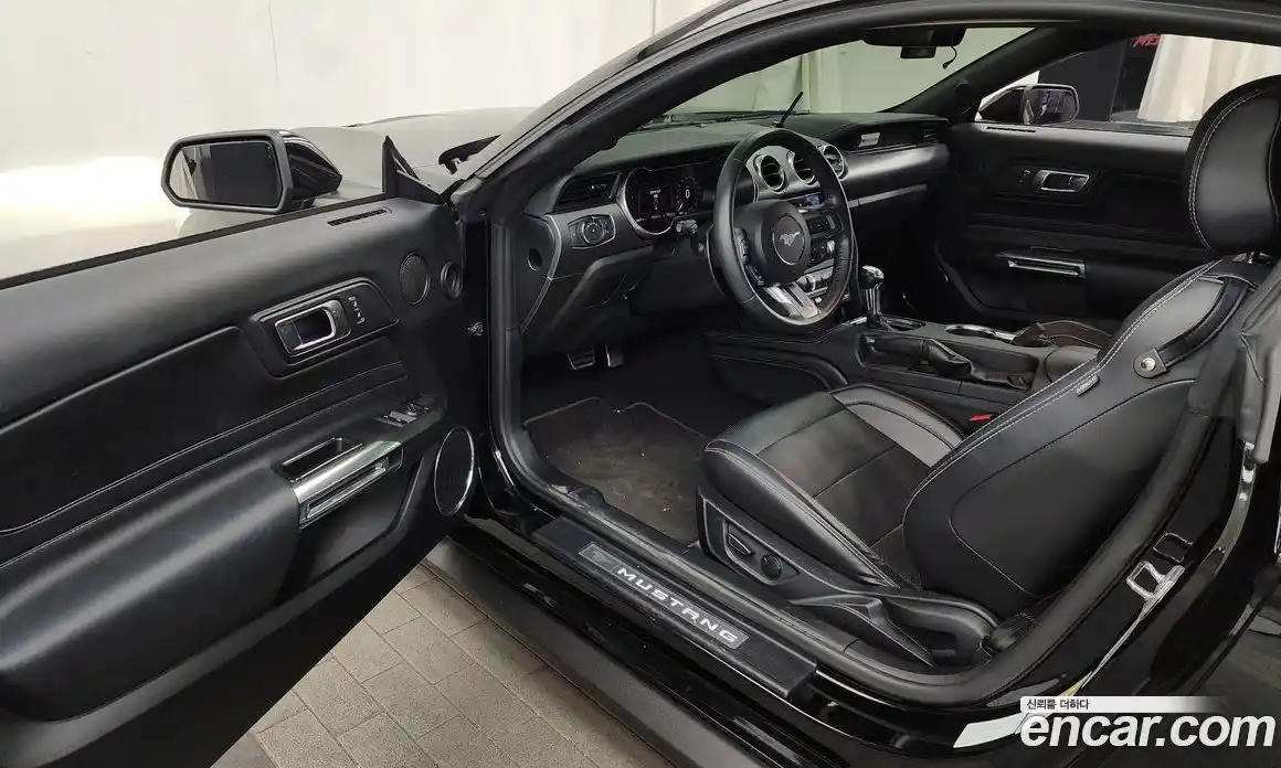 Ford Mustang 2021 2.3 Автомат в Москве № 170748, фото 17