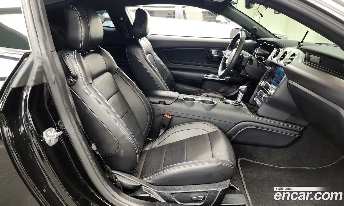 Ford Mustang 2021 2.3 Автомат в Москве № 170748, фото 7