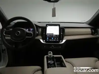 Volvo XC90 2026 2.0 Автомат в Москве № 176947, миниатюра 7