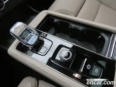 Volvo XC90 2026 2.0 Автомат в Москве № 176947, миниатюра 9