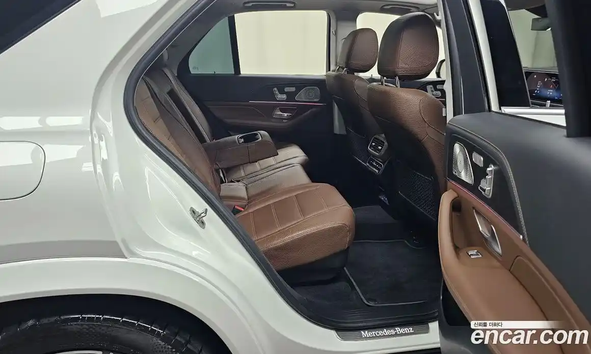 Mercedes-Benz GLE-Class 2023 3.0 Автомат в Москве № 177952, фото 12