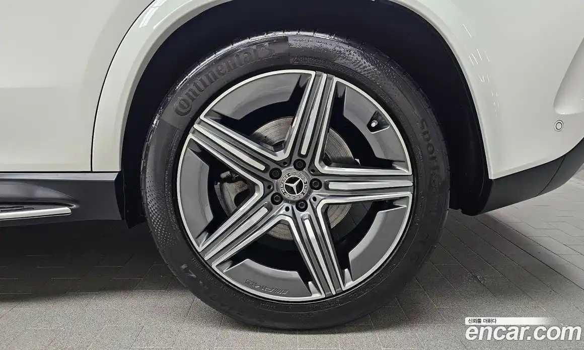 Mercedes-Benz GLE-Class 2023 3.0 Автомат в Москве № 177952, фото 5