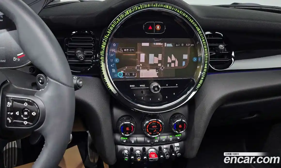 Mini Cooper 2024 2.0 Автомат в Москве № 178455, фото 12