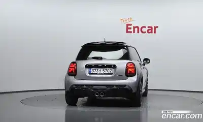 Mini Cooper 2024 2.0 Автомат в Москве № 178455, миниатюра 10
