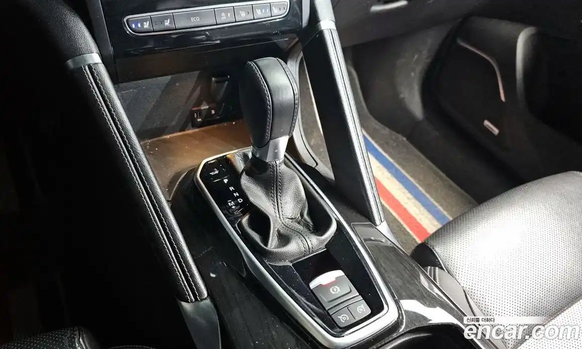 Renault QM6 2017 2.0 Автомат в Москве № 185216, фото 9