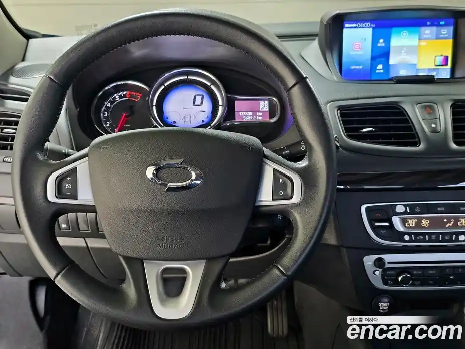 Renault SM3 2013 1.6 Автомат в Москве № 186332, фото 14