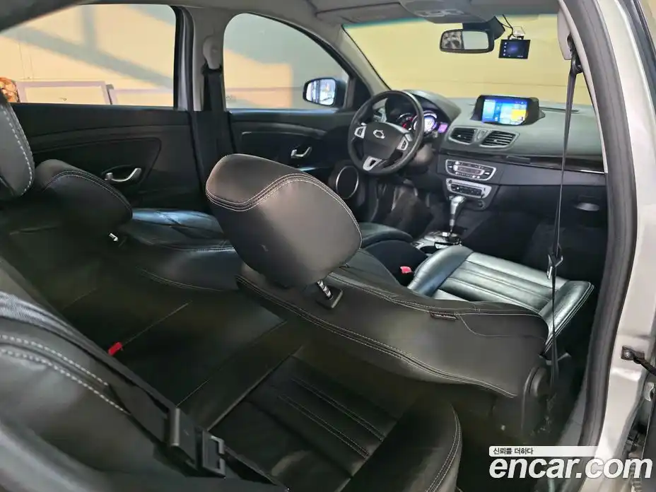 Renault SM3 2013 1.6 Автомат в Москве № 186332, фото 8