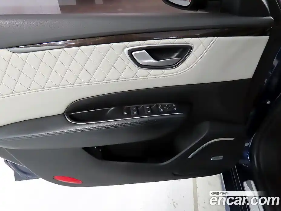 Renault SM6 2016 1.6 Автомат в Москве № 186422, фото 17