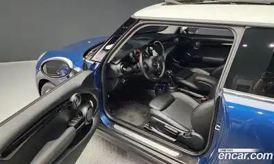 Mini Cooper 2018 1.5 Автомат в Москве № 186784, миниатюра 12