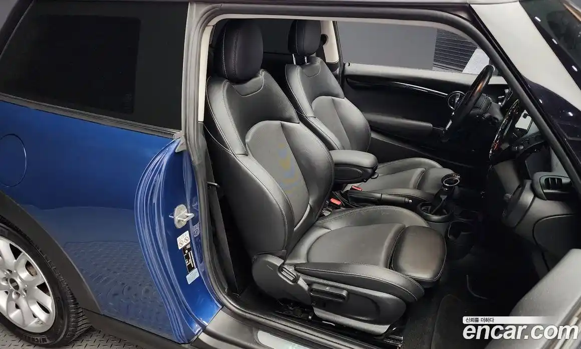 Mini Cooper 2018 1.5 Автомат в Москве № 186784, фото 13