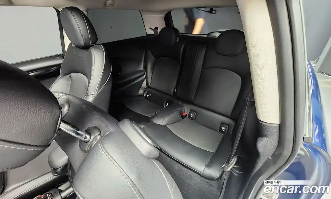 Mini Cooper 2018 1.5 Автомат в Москве № 186784, фото 4