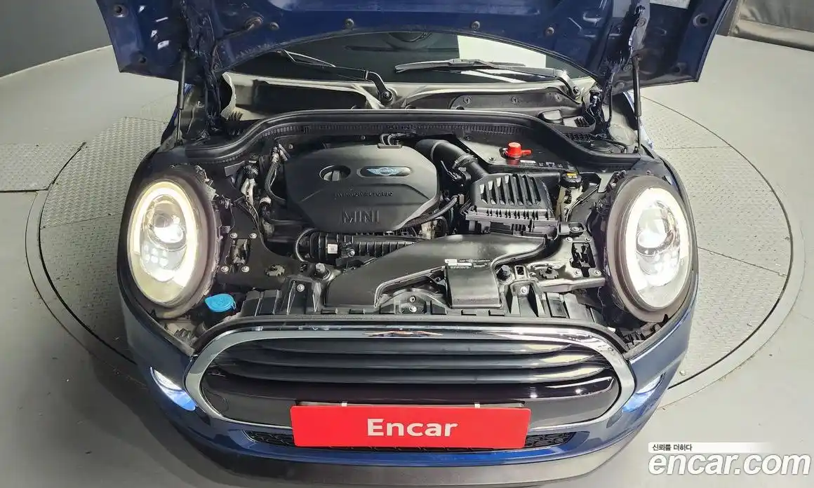 Mini Cooper 2018 1.5 Автомат в Москве № 186784, фото 10