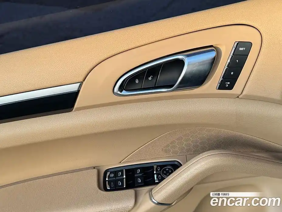 Porsche Cayenne 2013 3.0 Автомат в Москве № 187202, фото 14